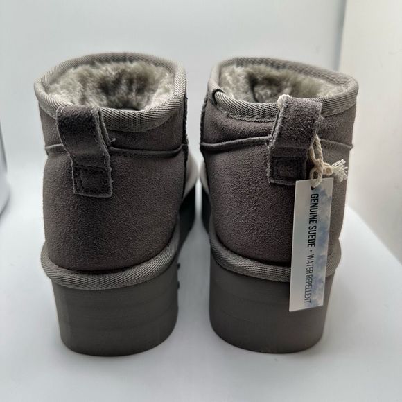 CUSHIONAIRE Women's Genuine Suede Cozy Mule Platform +Memory Foam 7 GRAY - Picture 4 of 7